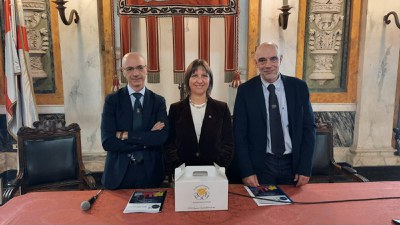 Roberto Solinas dir scol Marco Polo, prof Livia Pisciotta, Massimiliano Spigno Cam Com.jpg
