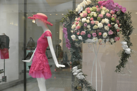 Dal 28 aprile all'8 maggio 2022 - "Vetrine fiorite", una call per i commerciati della città in occasione di Euroflora 2022